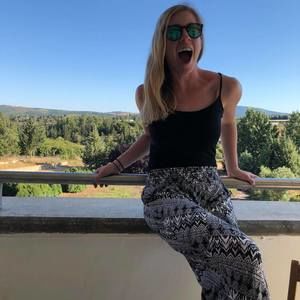 Meet your Posher, Zoe